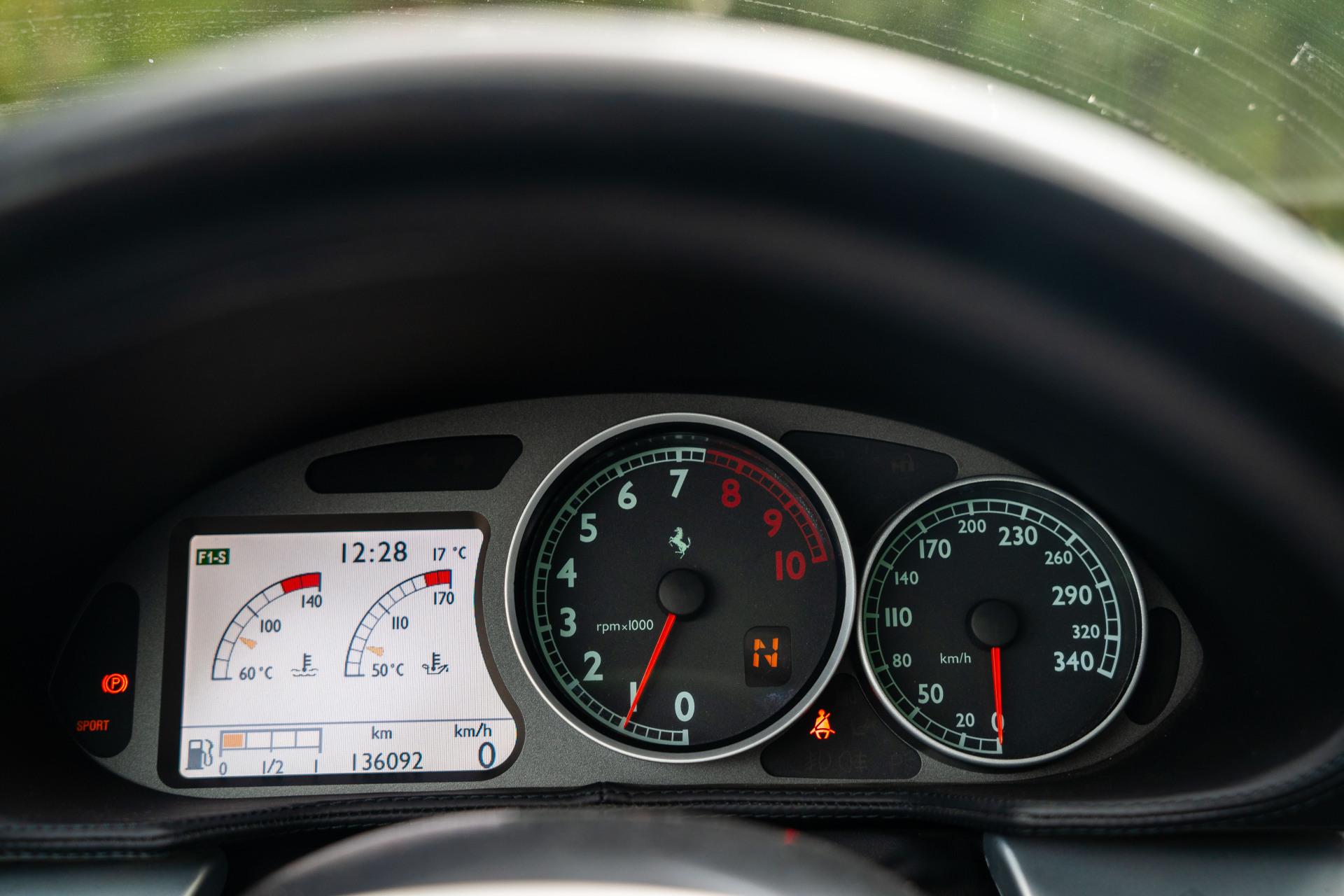 612-14481156-Ferrari-18