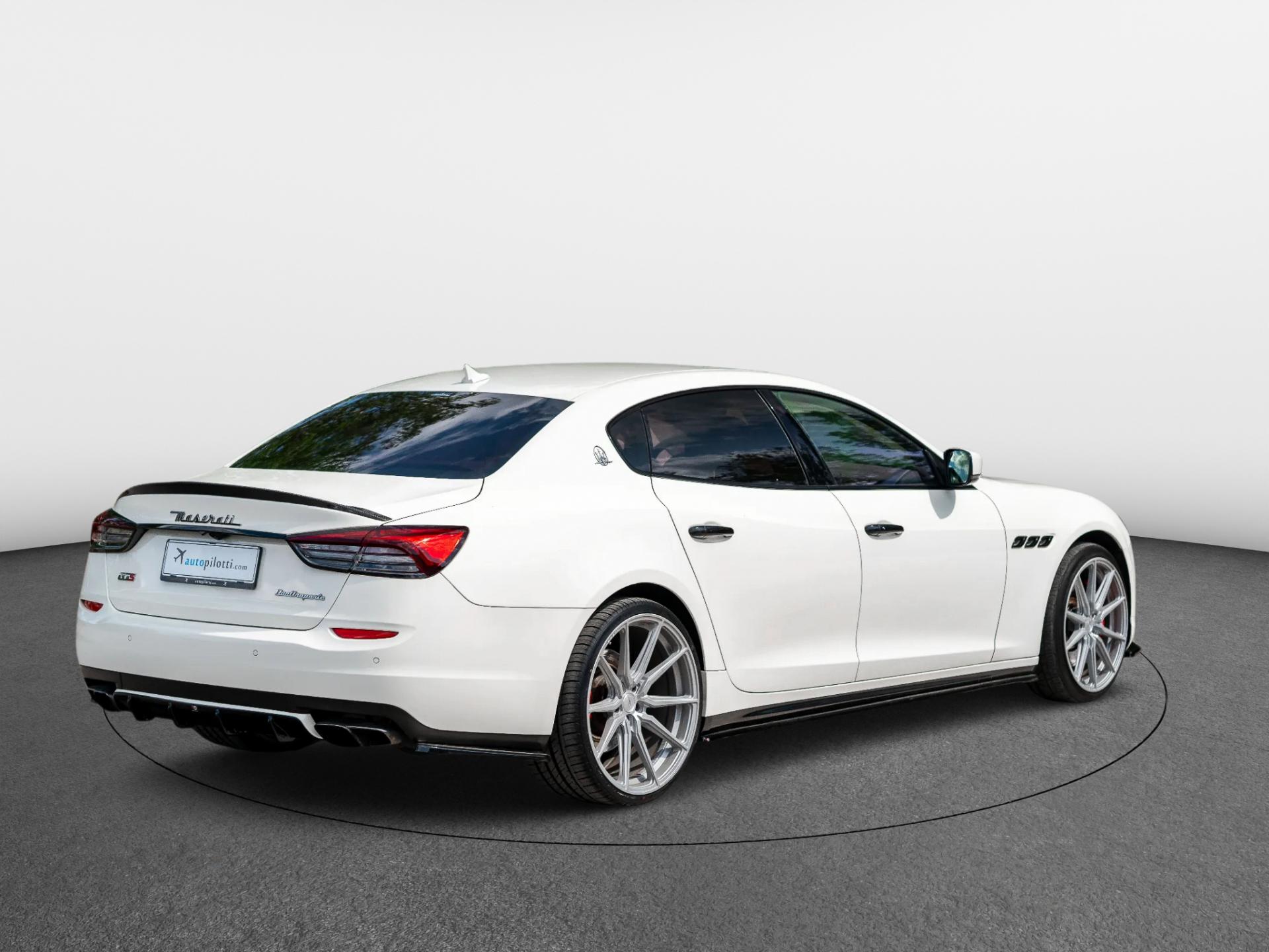 Quattroporte-15101050-Maserati-4