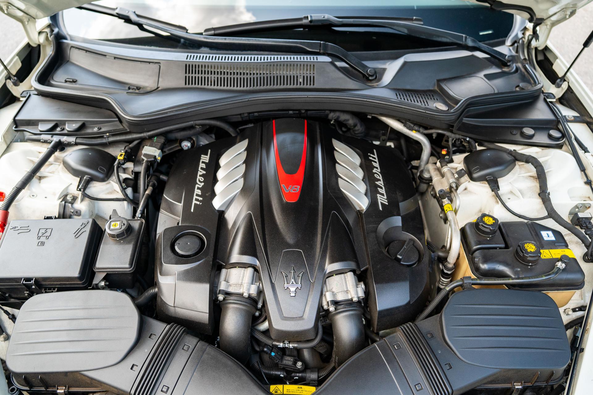 Quattroporte-15101050-Maserati-8