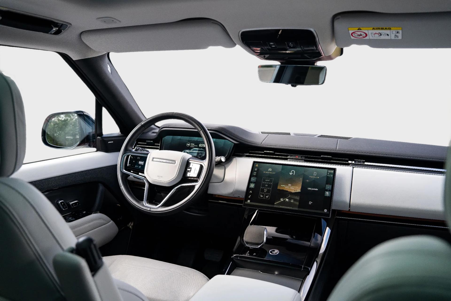 Range-Rover-Sport-15333177-Land-Rover-10