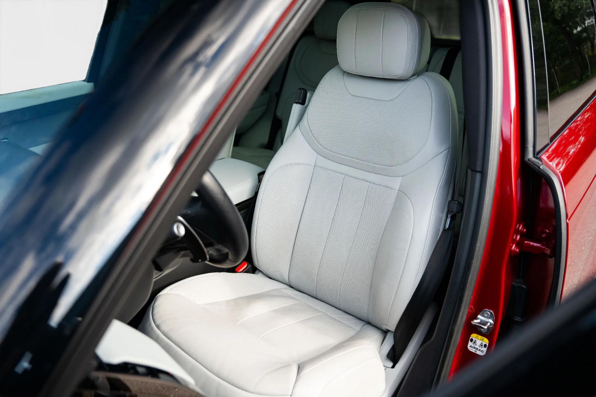 Range-Rover-Sport-15333177-Land-Rover-13