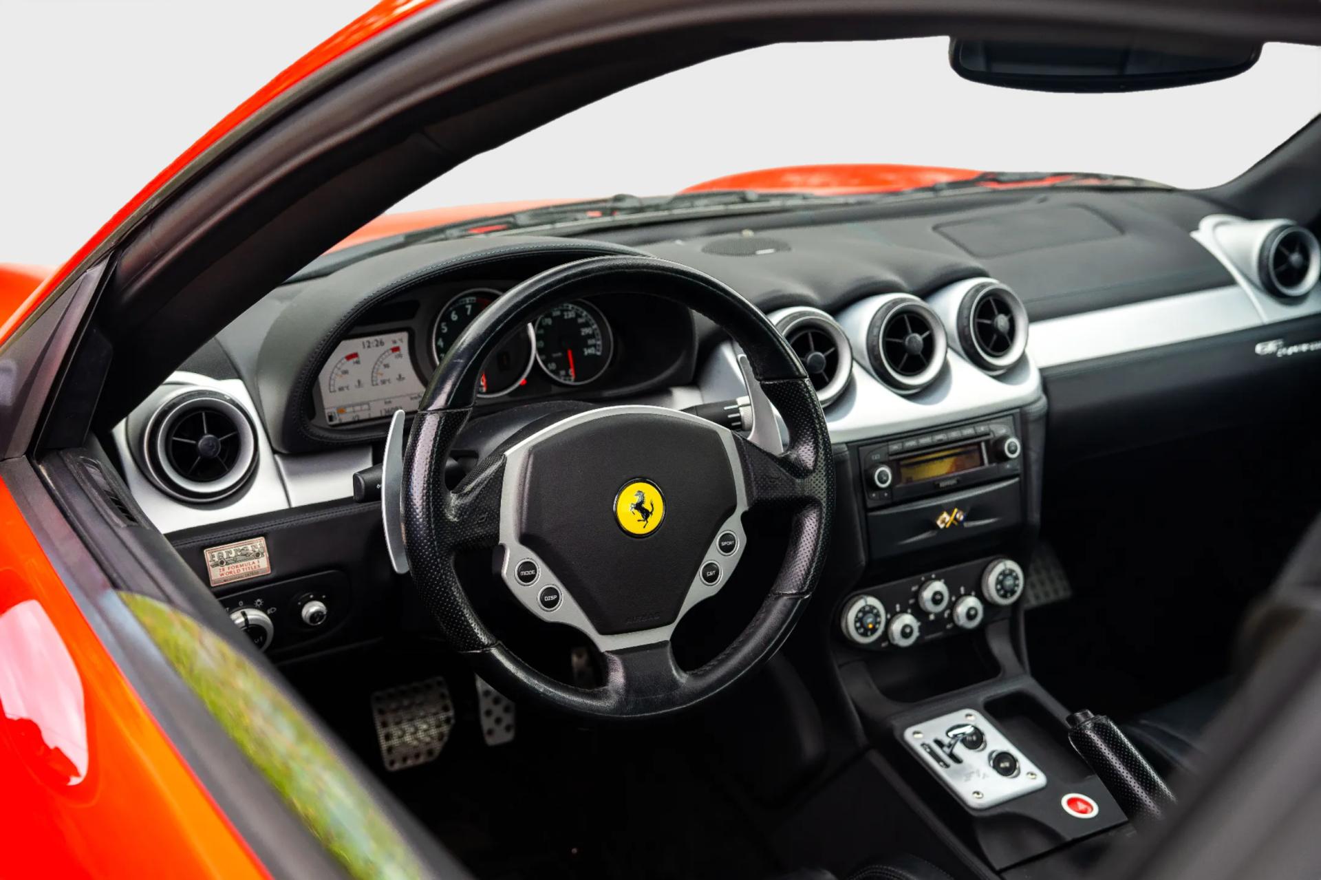 612-14481156-Ferrari-9