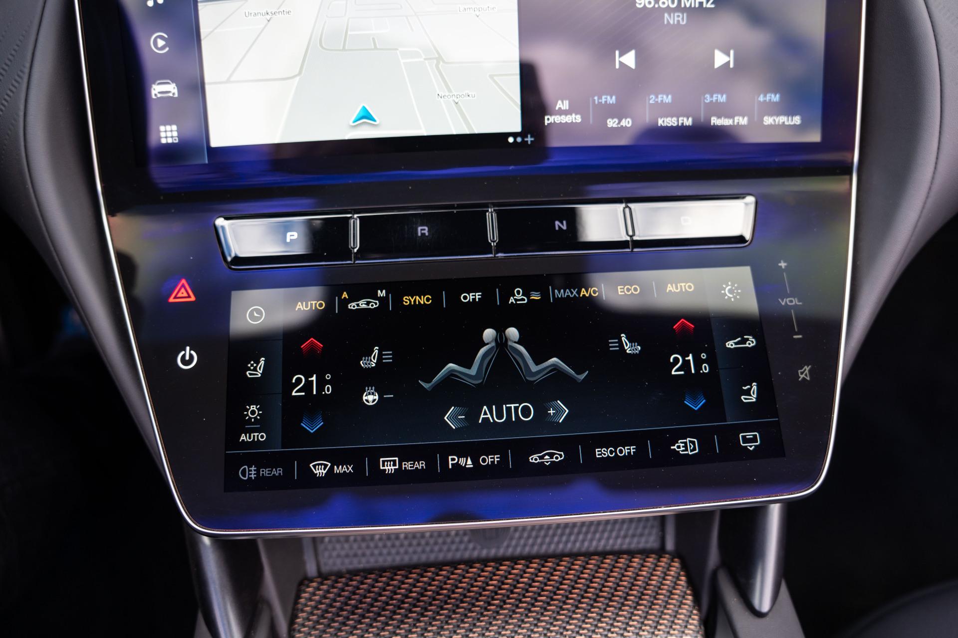 GranCabrio-14680931-Maserati-17