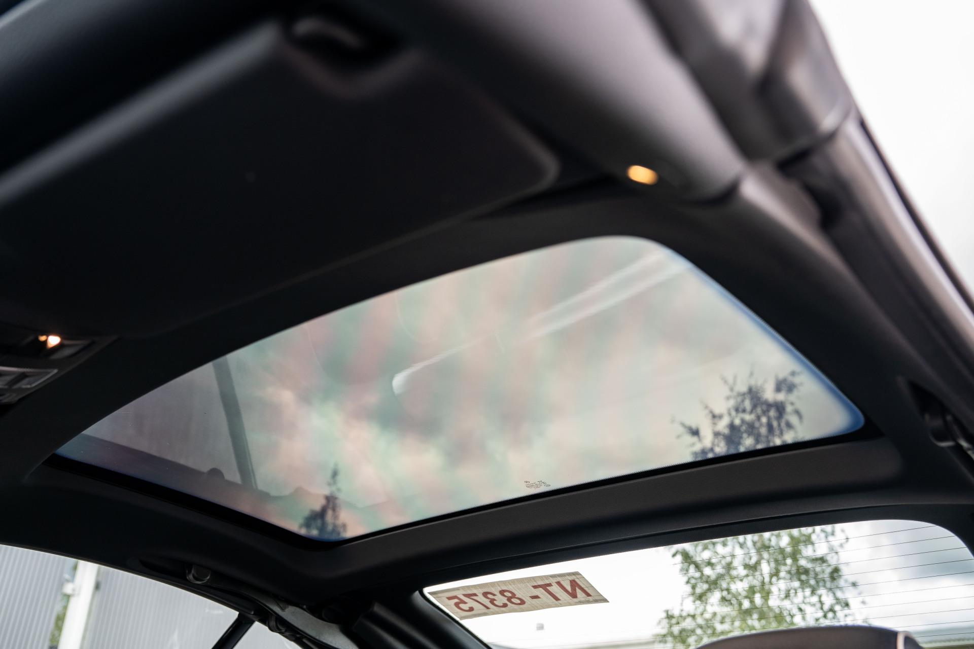 SL-15237606-Mercedes-Benz-23