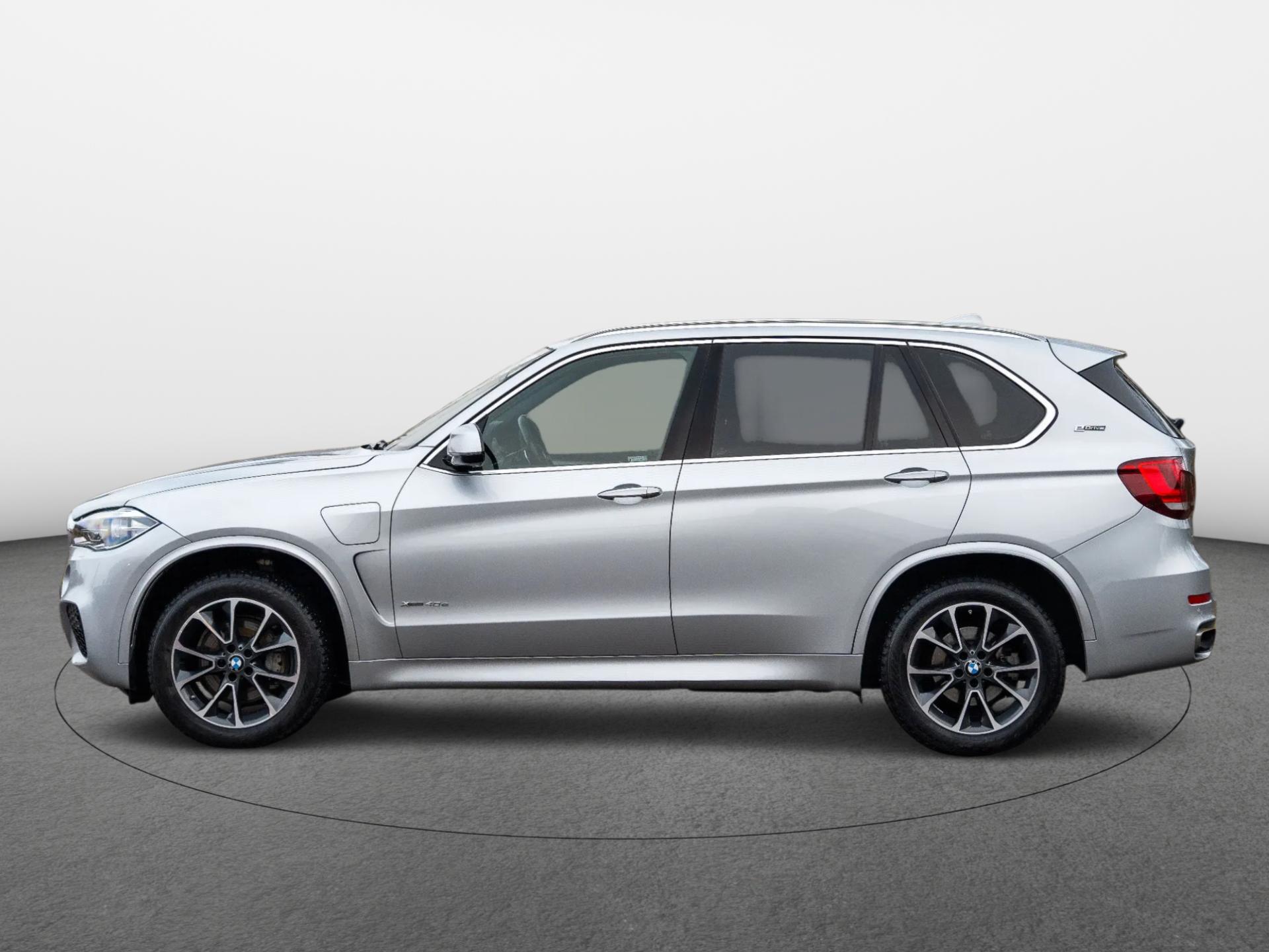 X5-15465471-BMW-1