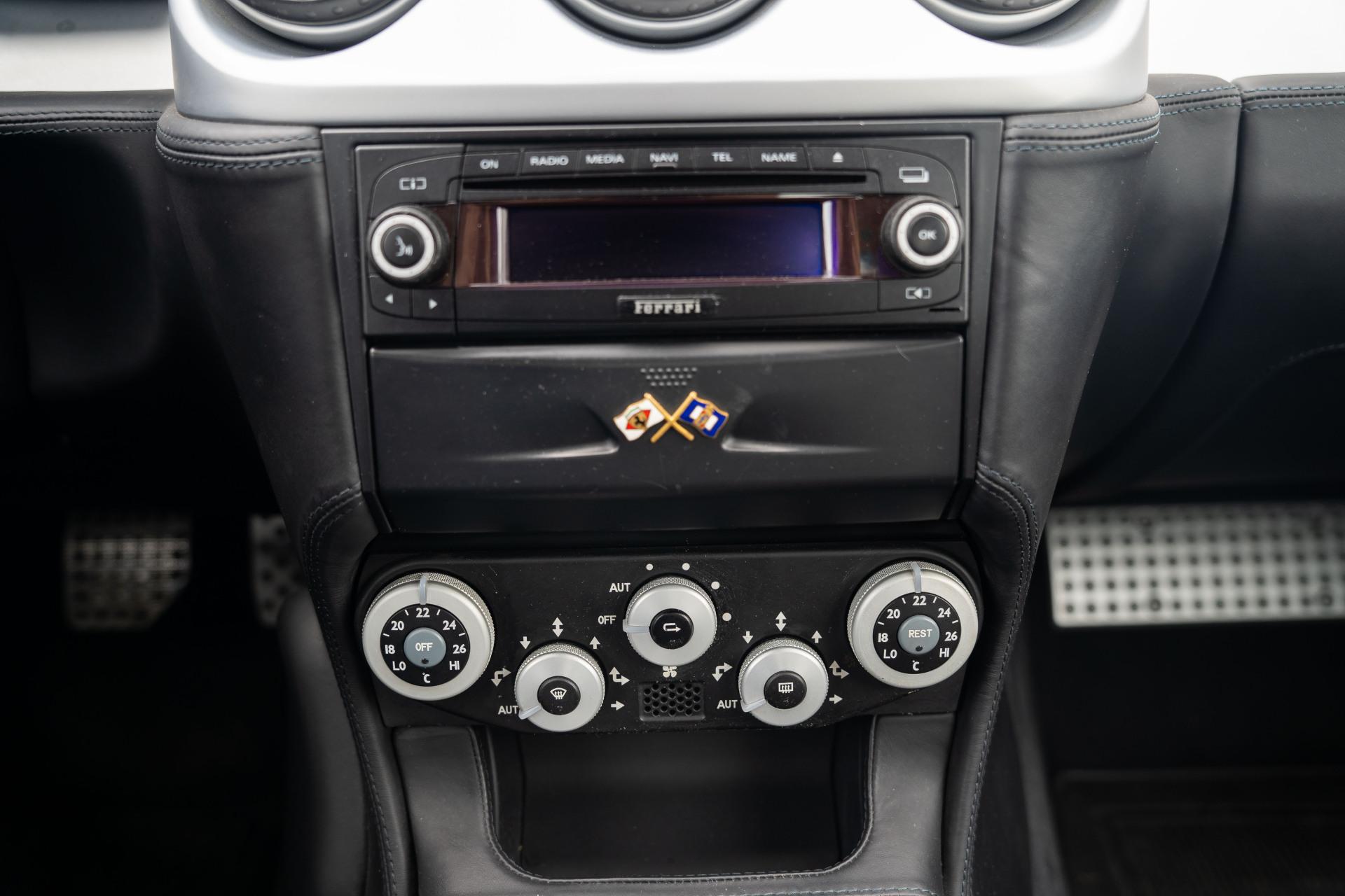 612-14481156-Ferrari-19