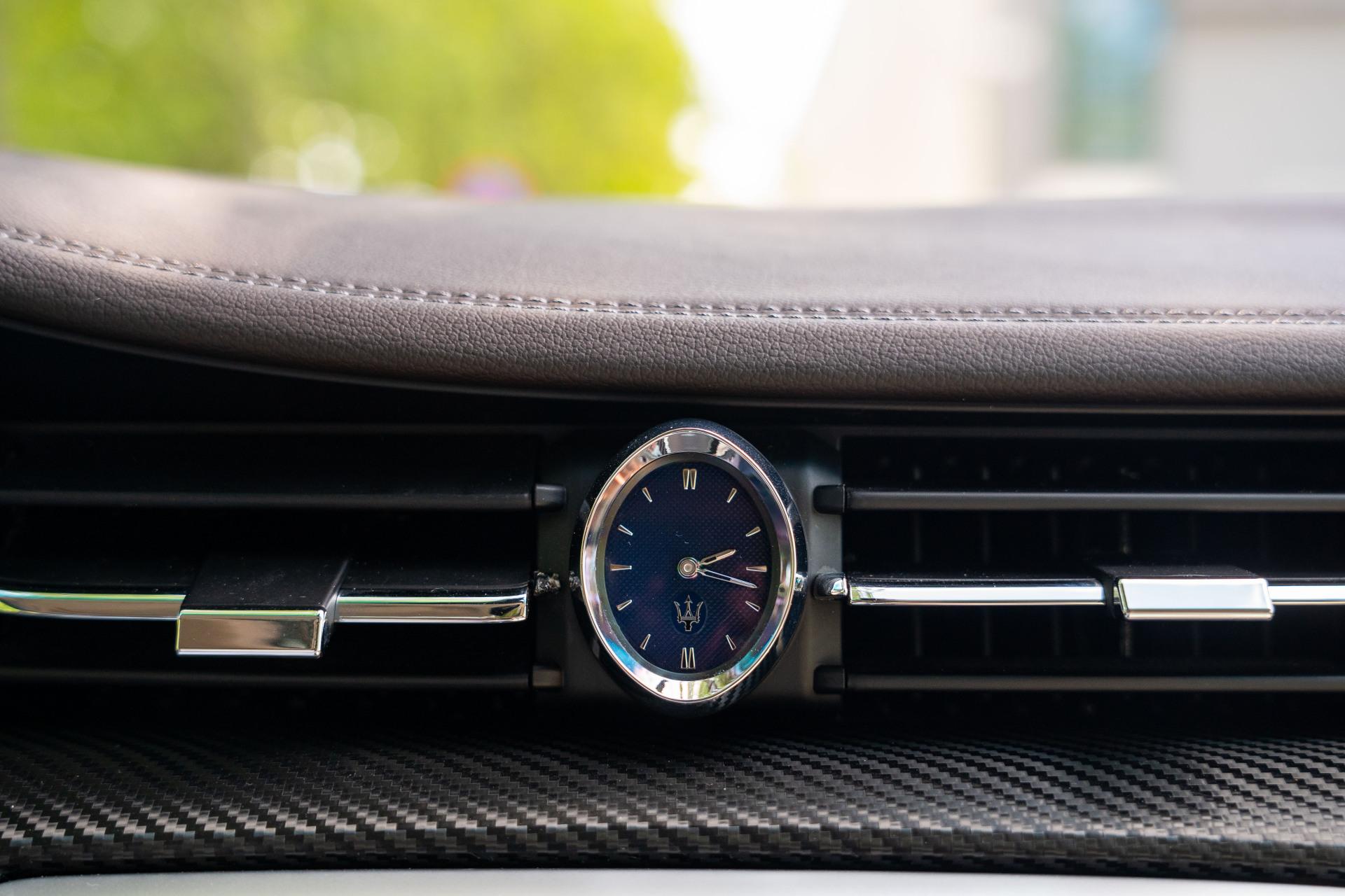 Quattroporte-15101050-Maserati-17