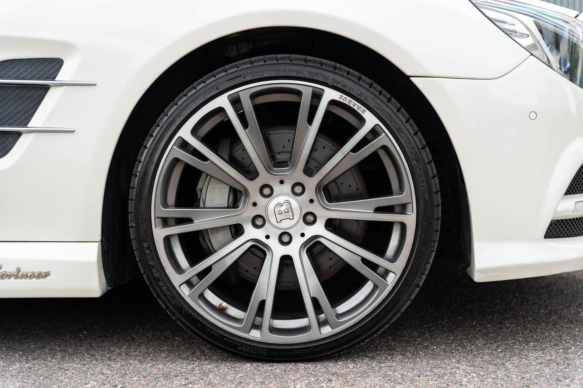 SL-15237606-Mercedes-Benz-22